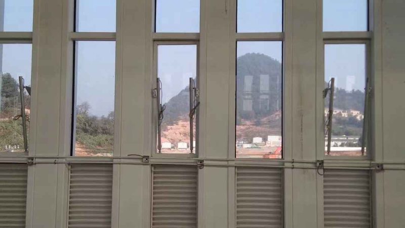 学校钢质门采购：标准解读与选型要点**