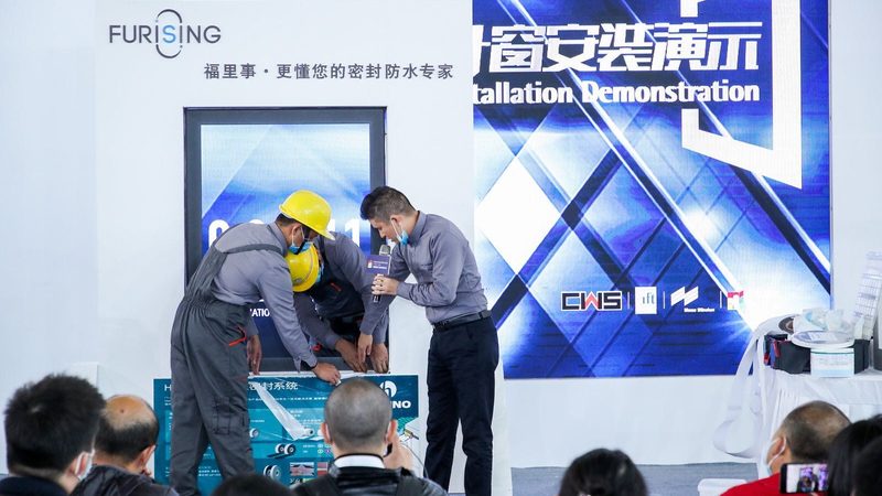 点式玻璃幕墙：揭秘其独特魅力与潜在挑战